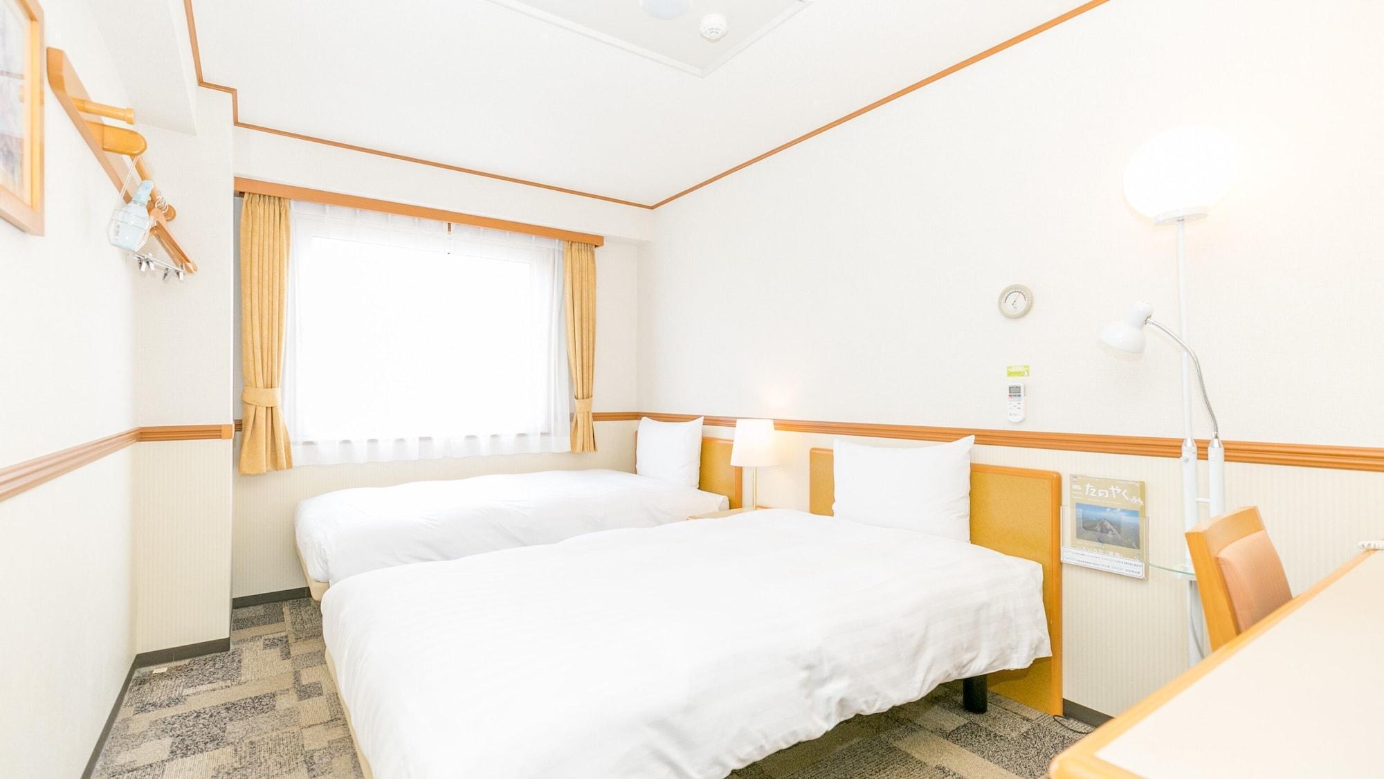 Toyoko Inn Hokkaido Asahikawa Ekimae Ichijo Dori Extérieur photo