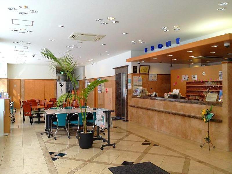 Toyoko Inn Hokkaido Asahikawa Ekimae Ichijo Dori Extérieur photo